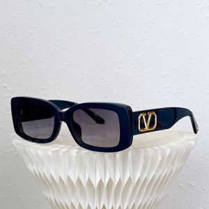 Valentino VA4108 Rectangular Sunglasses Acetate Frame With VLogo Stud Black/Blue