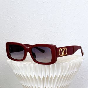 Valentino VA4108 Rectangular Sunglasses Acetate Frame With VLogo Stud Burgundy